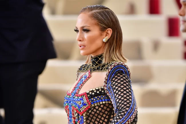 Jennifer Lopez: This Is The Diet She (At Age 50) Uses To Keep Her Body In Top Shape