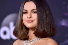 Selena Gomez Dyed Her Hair Platinum Blonde
