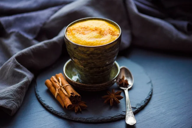 Lose Weight With Turmeric: Golden Milk Is So Healthy - Best Recipe!