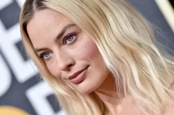 Hairstyle Trend: Margot Robbie's Hair Is Now "Burnt Caramel"