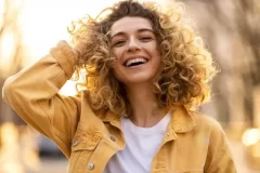 Curly Hair: 9 Mistakes You Shouldn't Make To Wear Beautiful Curls