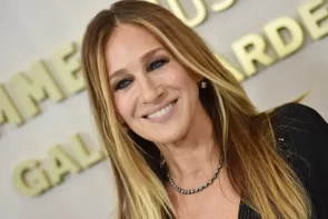 Gray Hair: Sarah Jessica Parker Wears The Color So Cool
