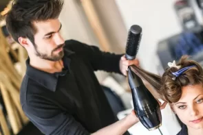 5 Things Your Hairdresser Won't Tell You