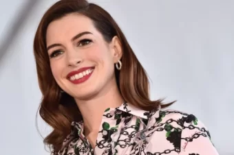 Anne Hathaway Copied The Trend Hairstyle From The French