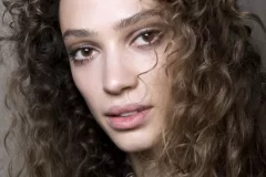 Hairstyle Trend Curly Girl Method: How To Get Straight Hair Curls!
