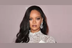 Rihanna is wearing the boldest hairstyle trend of 2023