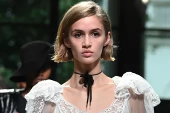 Short Natural Hair is Uncomplicated Hairstyle Trend for Spring 2023
