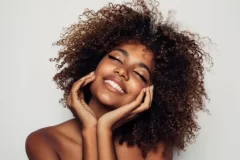Is Your Hair Dry? Try The Recipe For This Castor Oil Mask Developed By A Pharmacist