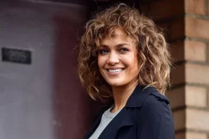 What?! Jennifer Lopez is bringing back this 80s hairstyle trend