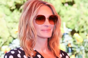 Julia Roberts Shows Her White Hair And That Is A Good Thing