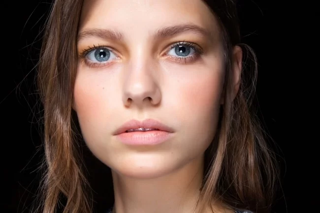 Thin eyebrows: How to effectively stimulate their growth?