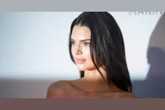 Kendall Jenner's straightening iron makes hair shine