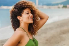 Hair Tips: Our Top Tips To Quickly Dry Hair At The Beach