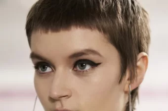 Blunt Fringe: The Hairstyle Trend For Winter 2023 Is Celebrating Accurately Cut Fringes