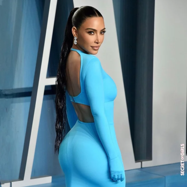 That's behind the wet ponytail | Wow! Kim Kardashian Sets A New Hairstyle Trend with A Wet Ponytail