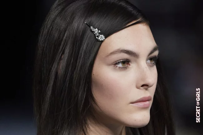 In Spring 2022, Hair Clips will Become A Romantic Accessory and A Must-Have