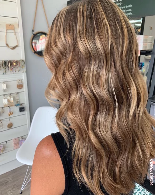 A blonde who lives again | What Is Blonde Tape, This New Technique For Ultra Canon Blonde Hair?