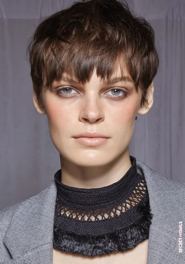 In 2022 We Will Wear The Pixie Cut Hairstyle Trend Up And Down