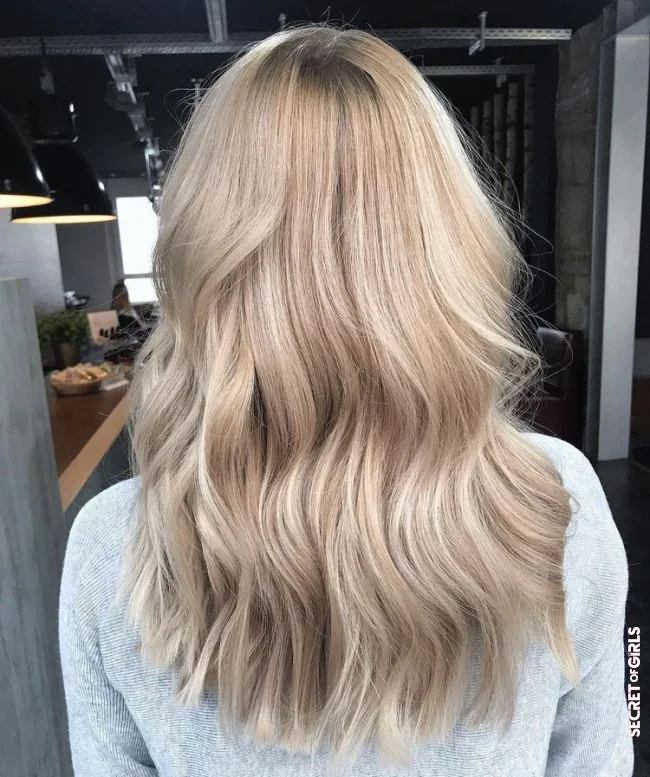 Champagne blonde: just let the professional do it or dye it yourself? | Perfect For Blondes: Champagne Blonde Is The Hair Color Trend For 2022