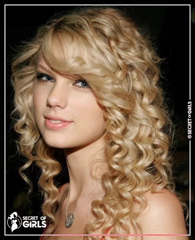 25. Professional curls | 35 Most Flattering Curly Blonde Hairstyles