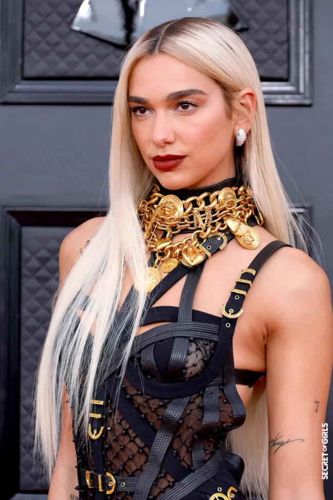 Dua Lipa Shows Up at the 2022 Grammys with Platinum Blonde Hair!