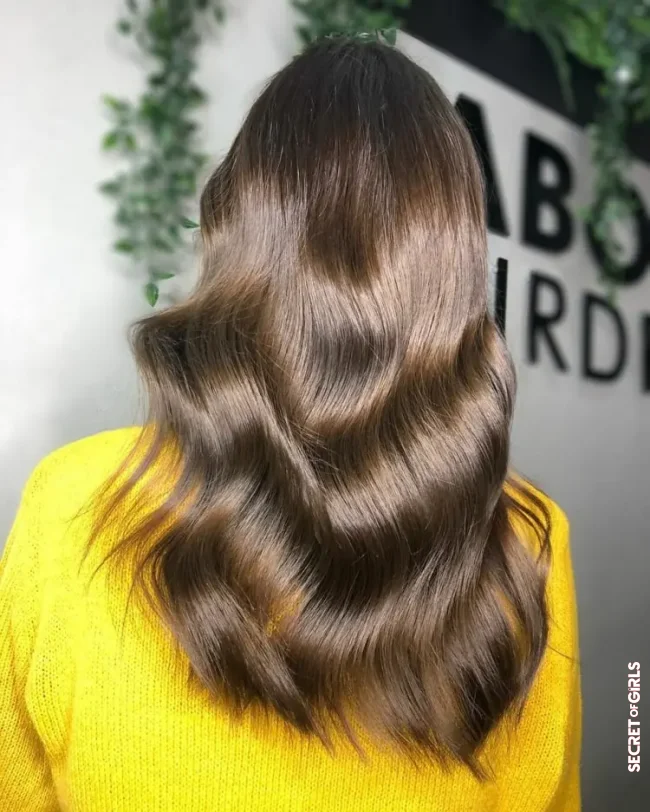 Examples of the brunette look &ndash; the 2022 color trend is so radiantly beautiful | Expensive Brunette Is The Trend For 2022