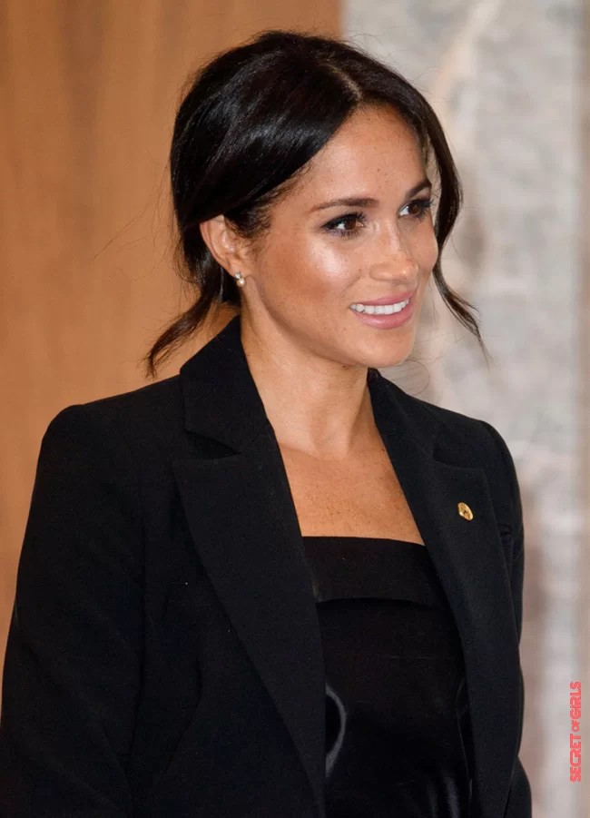 Royal icon Meghan Markle with a casual chignon | Hairstyle trend: 6 updos that are anything but stuffy