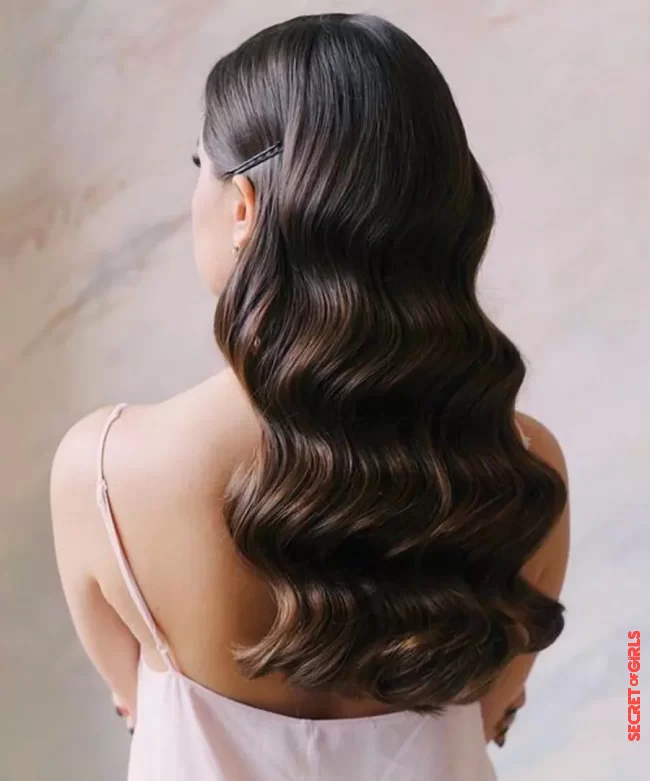3. Perfect wavy | 5 Gorgeous And Super Easy Hairstyle Ideas To Do On Your Own