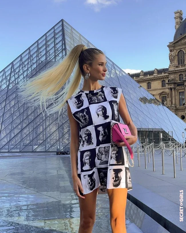 Influencer Xenia Adonts puts on a high ponytail at Paris Fashion Week | We Look At Xenia Adonts' Fashion Week Look For Everyday Life