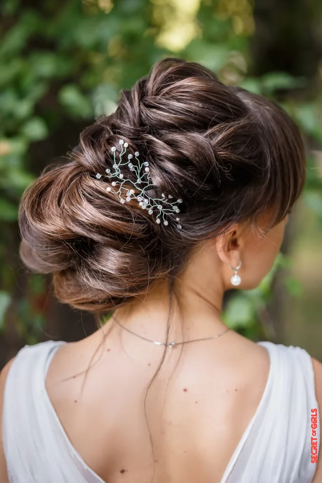 Backcombed head | Fantastic Ball Hairstyles for The Prom and Wedding - from Classic to Modern