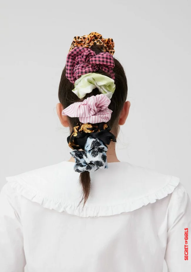 Hairstyle trend 2022: Statement scrunchies are the hair accessory we need in spring! | Statement Scrunchies are The Hair Accessory We Need in Spring!