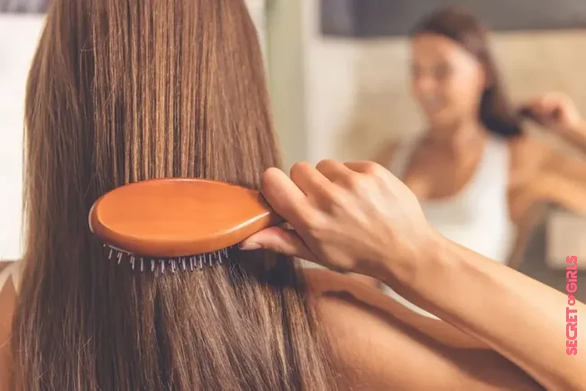 Thick hair after 40: having the right brush | Thick Hair Over 40: These Simple Tips To Avoid Hair Loss
