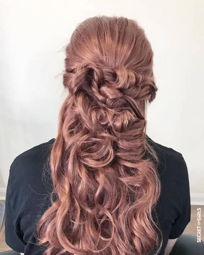 Rose curls | 25 Trendy and Stunning Long Hairstyles 2021