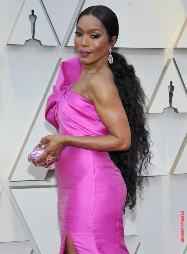 Angela Bassett and her maxi length ponytail at the 2019 Oscars | Oscars 2023: 30 Celebrity Hairstyles That Have Already Marked The Ceremony