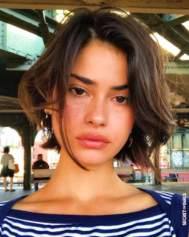 Crop bob looks super casual | 90s Cropped Bob Is Arguably The Coolest Hairstyle Trend For Summer