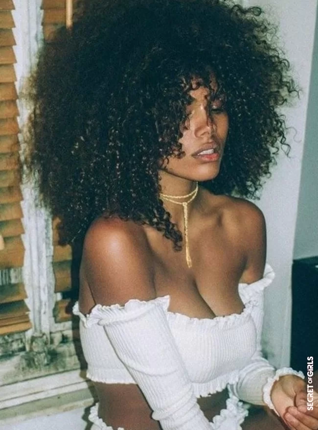 Maxi afro | Curly Hairstyles Trends 2021