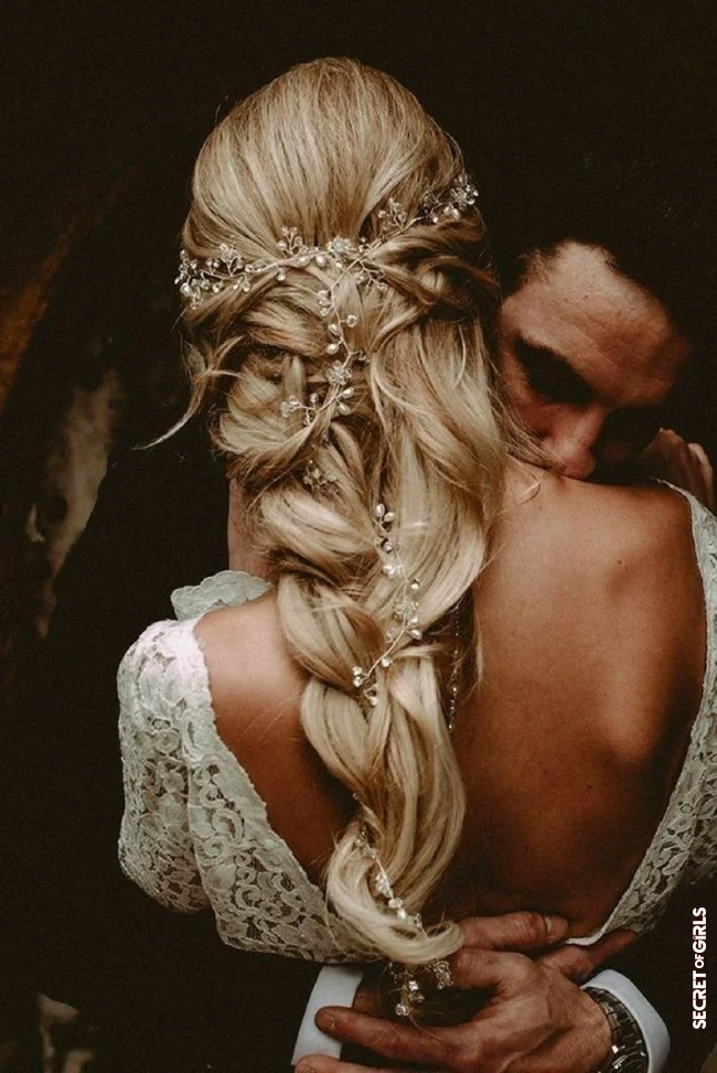 An ornate bohemian braid | Bridal Hairstyle: These Sublime Inspirations For Long Hair Spotted On Pinterest