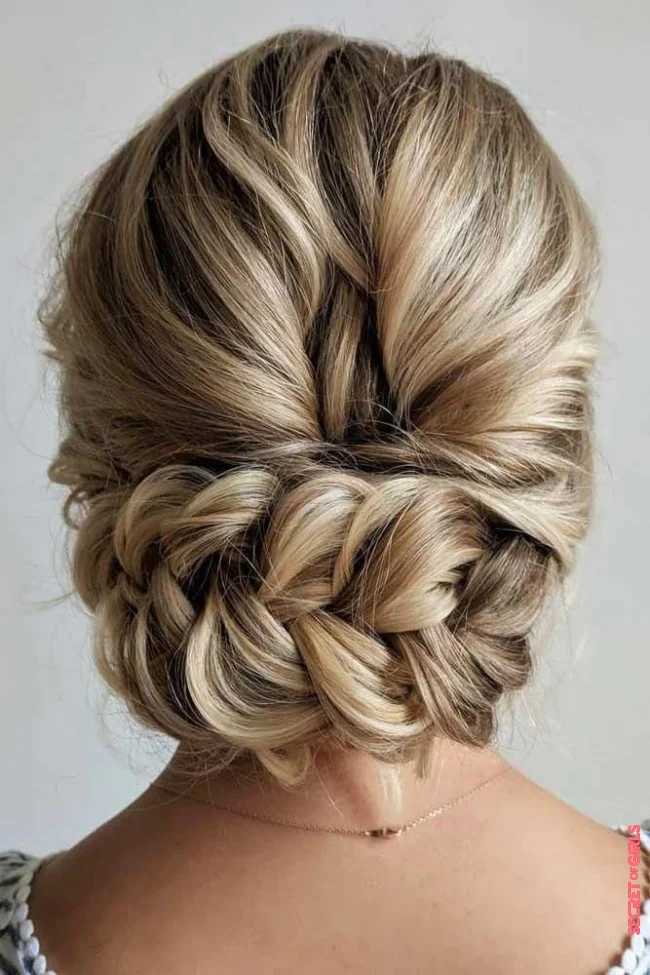 A braided bun | Bridal Hairstyle: These Sublime Inspirations For Long Hair Spotted On Pinterest
