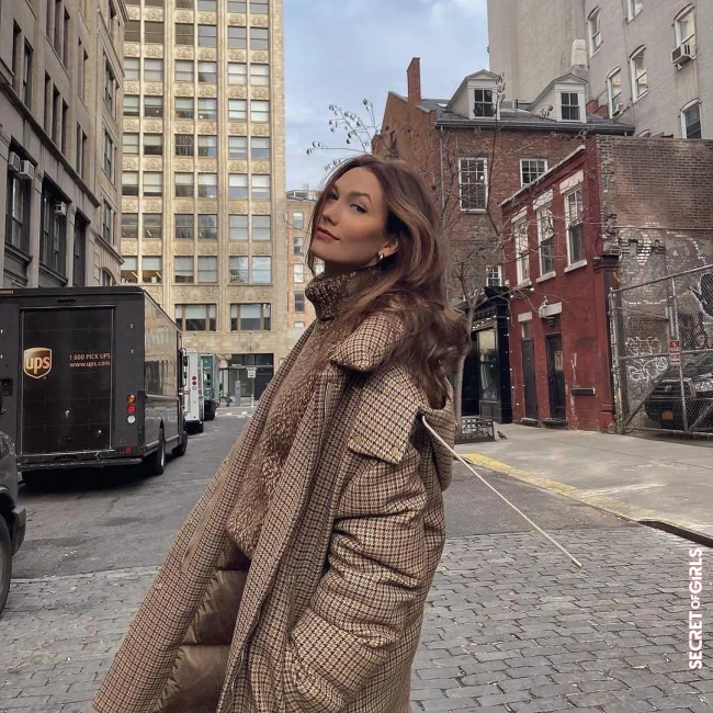 Bye bye blonde! Karlie Kloss is sporting this new hair color now | Karlie Kloss: The Model Is No Longer Blonde But Now Has This Trendy Hair Color