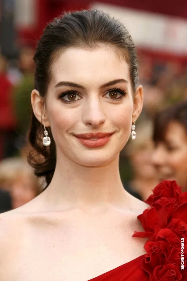 Anne Hathaway wears the perfect hairstyle for thin hair | Anne Hathaway wears the perfect hairstyle for thin hair