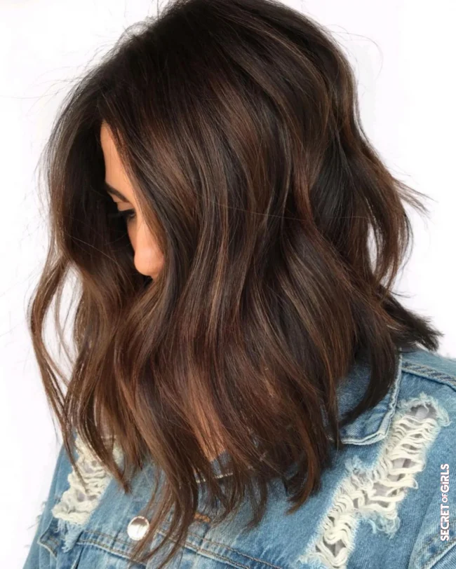 Dark espresso hair coloring will be all the rage this fall and winter | Dark Espresso Hair Color: Here's How To Go For The Brown Hair Color That Will Look Great This Season