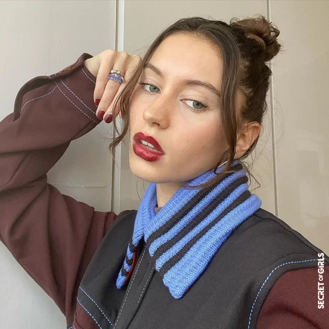 The go-to lipstick combo | Iris Law - about ASMR, squats and their beauty must-have