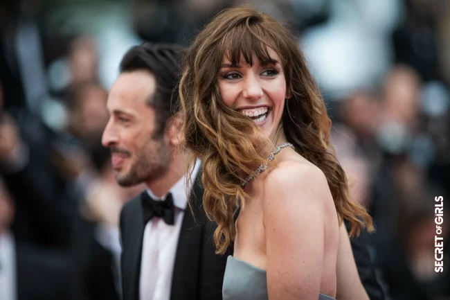 Doria Tillier in 2019: Long and thick bangs in Cannes | Dora Tillier's Hairstyles With Bangs