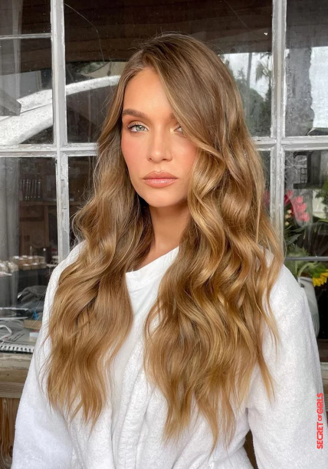 Trend: Wavy Hair without Direct Heat with The Ball Brush