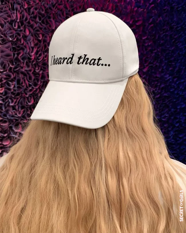 3. Casual looks with statement caps like Gigi Hadid | Hair Trends in Summer 2022: Stars Rely on These Accessories