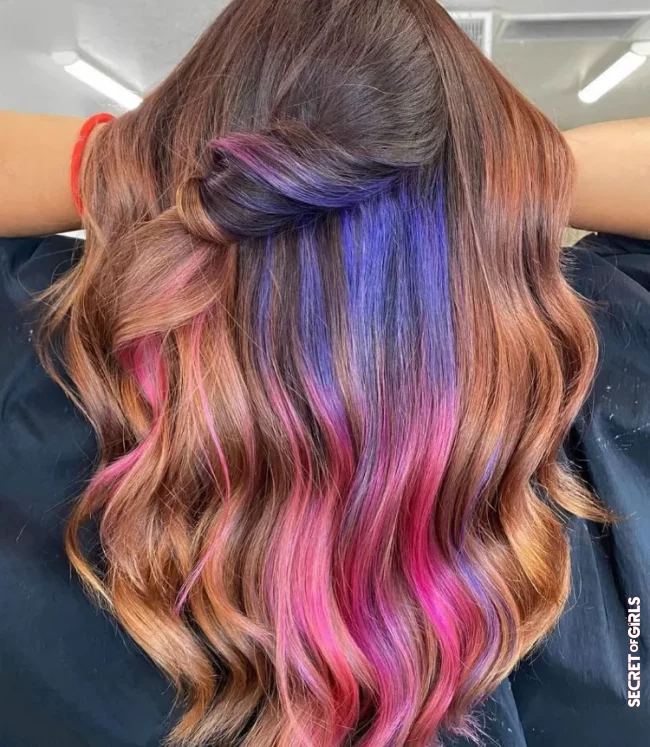 Colored highlights make our hair shine | Hair Color Trends 2022 in Spring/Summer: We will All Wear These Colors