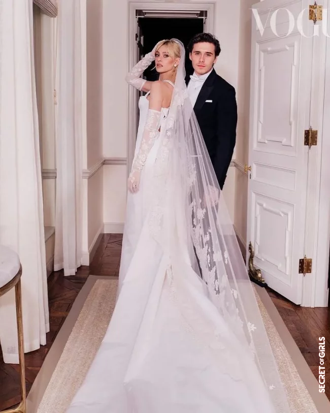 Nicola Peltz: That was taken into account in the wedding make-up | Nicola Peltz's Bridal Hairstyle: She Combined Her Curtain Bangs and Veils So Beautifully for The Wedding