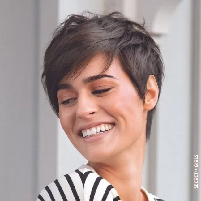The wide side wick | Short hair: 25 trendy hairstyles for spring-summer 2021
