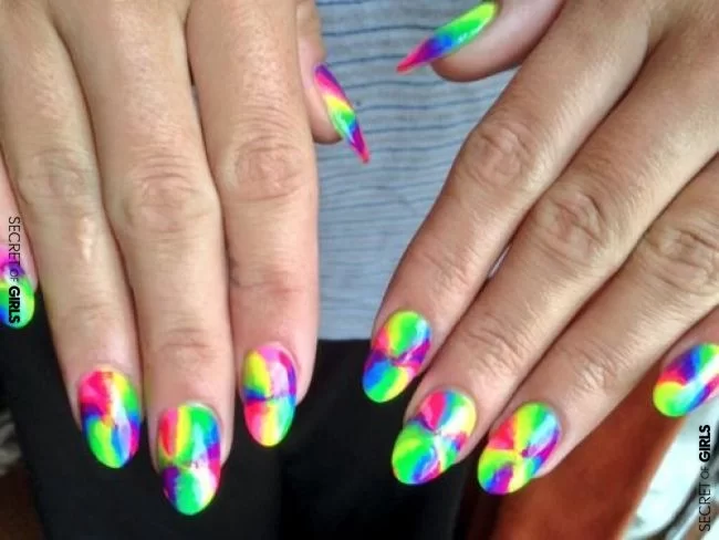 12 Celebrity Nail Trends You Need To Recreate This Summer