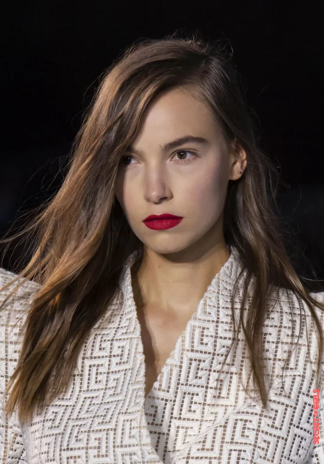 1. Puristic like Balmain | Beauty Trend: Red Lips In Everyday Life Never Go Out Of Style